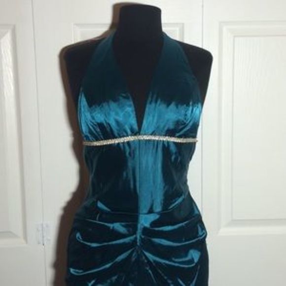 Formal Prom Dress - Picture 2 of 5